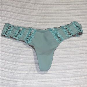 ACACIA CHUNS BOTTOM IN SEAFOAM